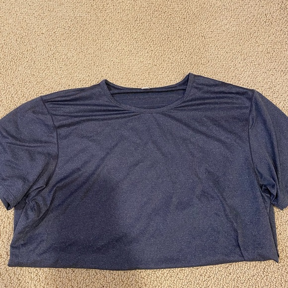 uniqlo dry fit t shirt